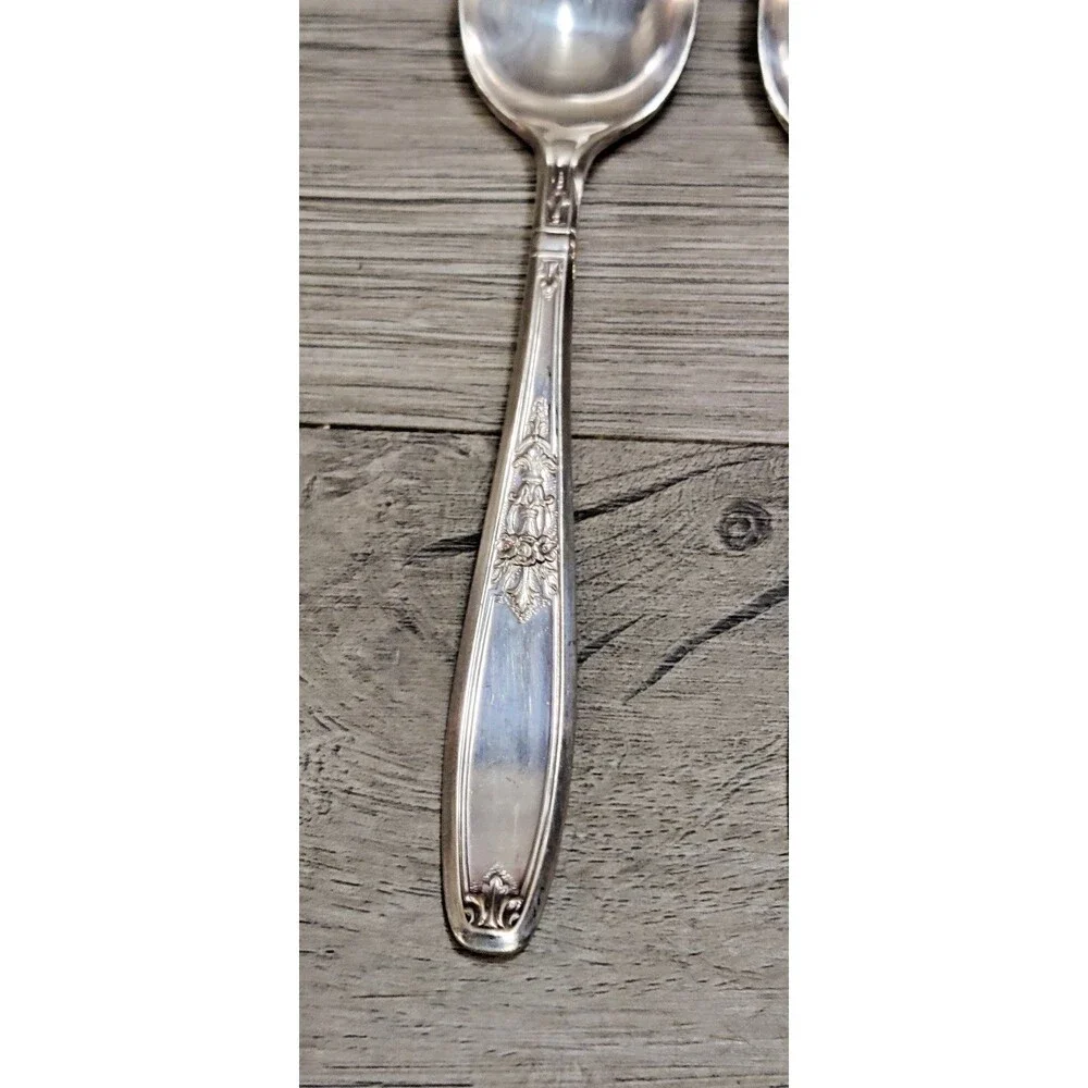 Set of 4 Vintage 1847 Rogers Bros IS Silverplate Spoons Floral Motif Flatware